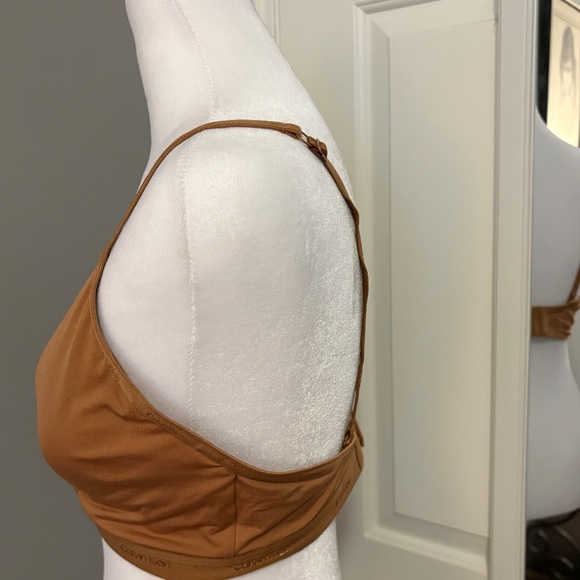 Calvin Klein Convertible Triangle Lined Bralette in a Sandalwood Color - Picture 5 of 13